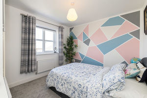 Bed- click for photo gallery